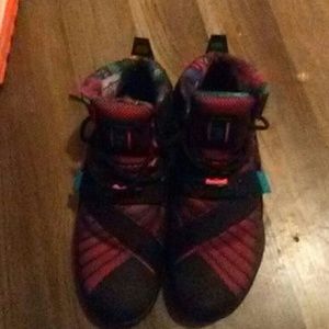 Labrons black and orange blue mans